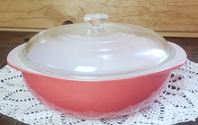 Load image into Gallery viewer, Vintage Pyrex Pink Flamingo 2 QT #024 Round Casserole with Lid

