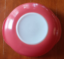 Load image into Gallery viewer, Vintage Pyrex Pink Flamingo 2 QT #024 Round Casserole with Lid

